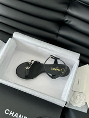 MID-HEEL 35 MM SANDAL IN BLACK SHEEPSKIN