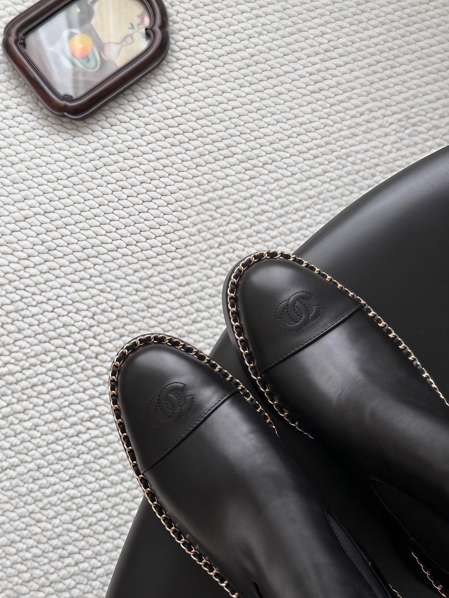 CHANEL 26S CHELSEA ANKLE BOOTS 70 MM IN BLACK CALFSKIN