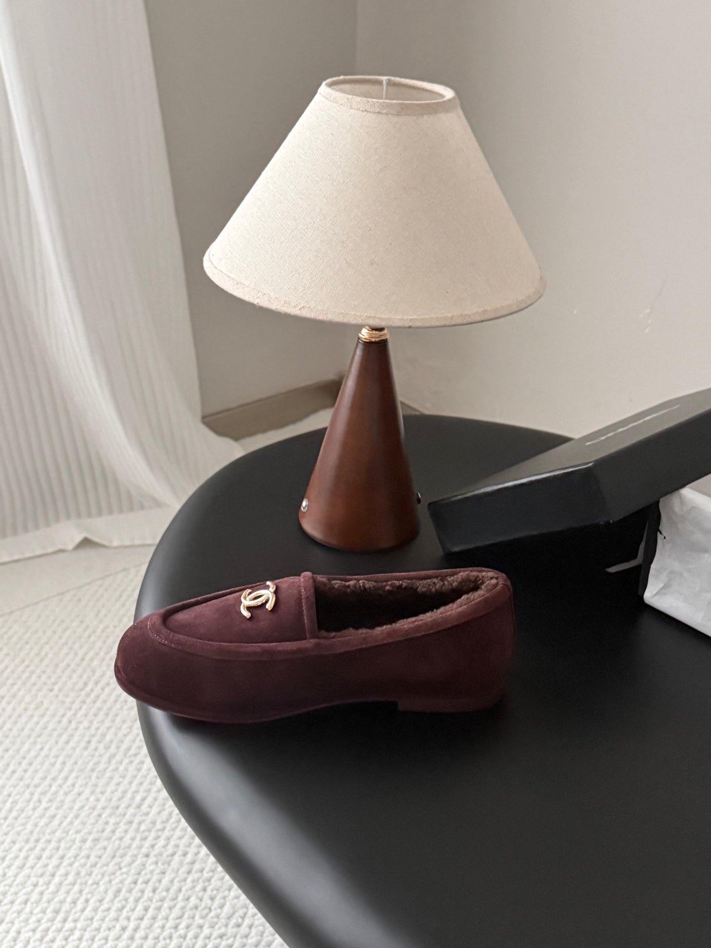 CHANEL 26S LOAFERS IN BURGUNDY SUEDE AND SHEARLING LINING