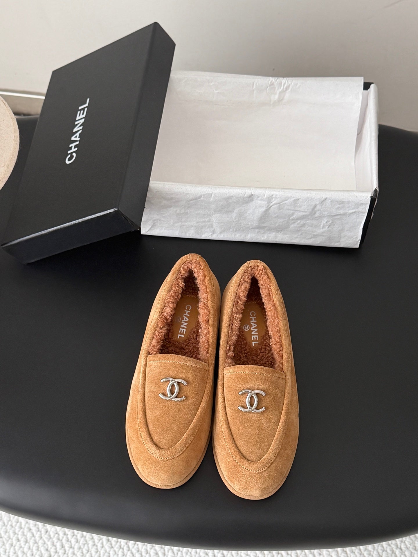 CHANEL 26S LOAFERS IN BROWN SUEDE AND SHEARLING LINING