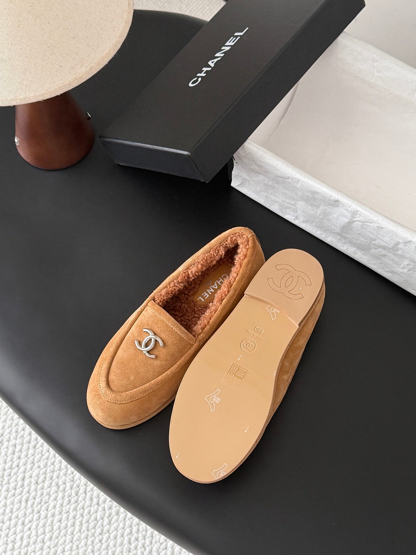 CHANEL 26S LOAFERS IN BROWN SUEDE AND SHEARLING LINING