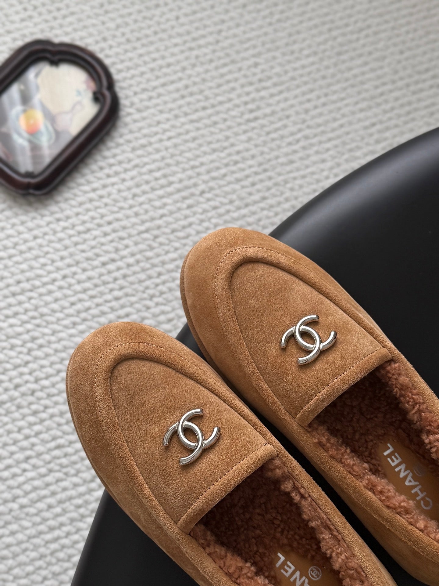 CHANEL 26S LOAFERS IN BROWN SUEDE AND SHEARLING LINING
