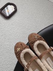 CHANEL 26S MARY JANE FLATS IN LIGHT BROWN SUEDE AND SHEARLING