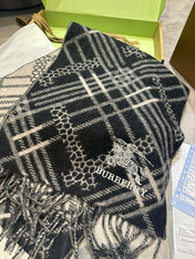 CLASSIC CHECK SCARF 168 CM IN BLACK CASHMERE 396320