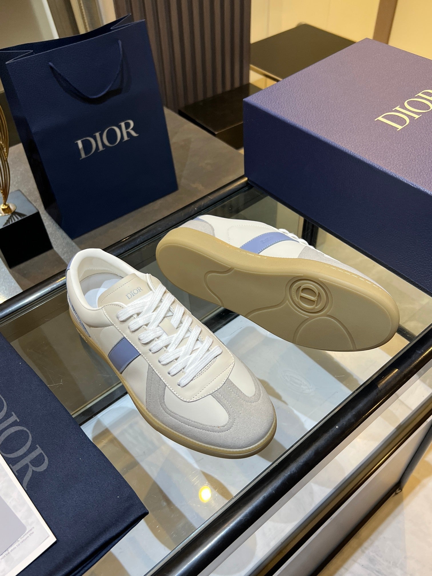DIOR 26S B01 MATCHPOINT SNEAKER IN BLUE AND WHITE CALFSKIN WITH GRAY SUEDE
