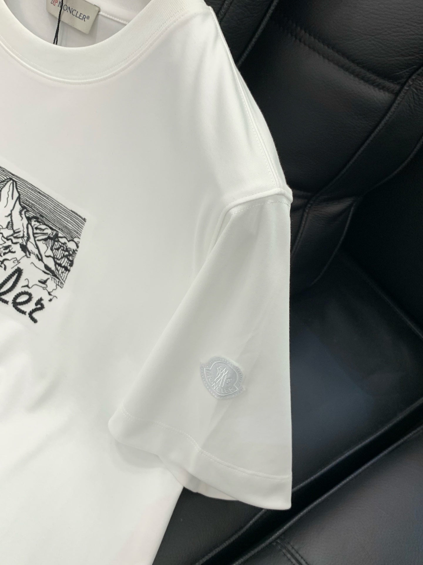 MONCLER 26S SHORT SLEEVE T-SHIRT 646
