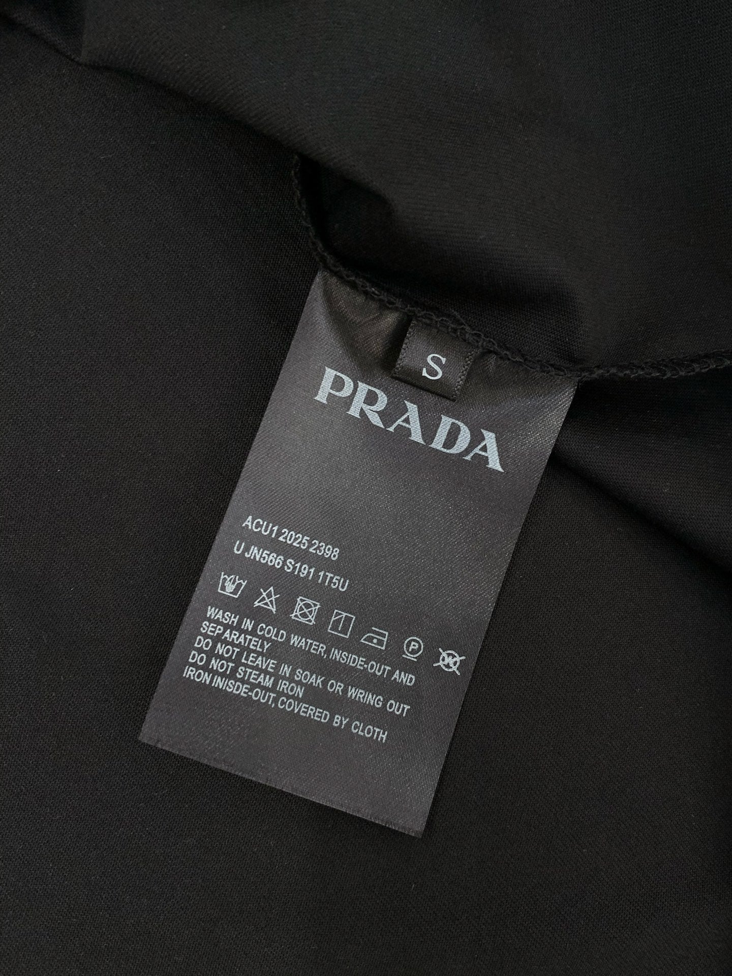 PRADA 26S T-SHIRT STYLE 824