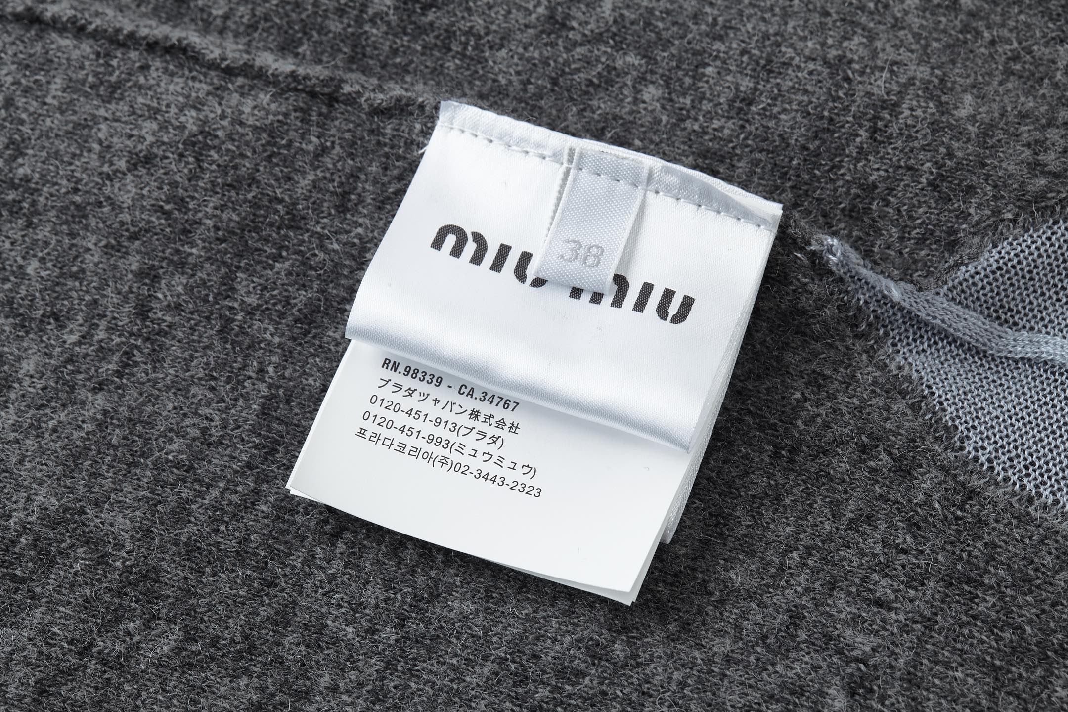 MIUMIU KNIT TOP STYLE 297