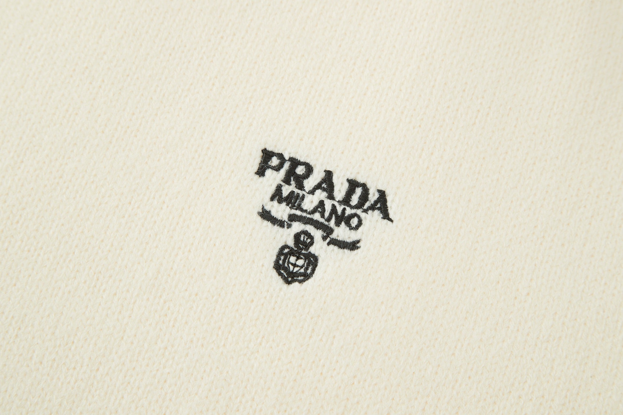 PRADA 25S PULLOVER SWEATER 252