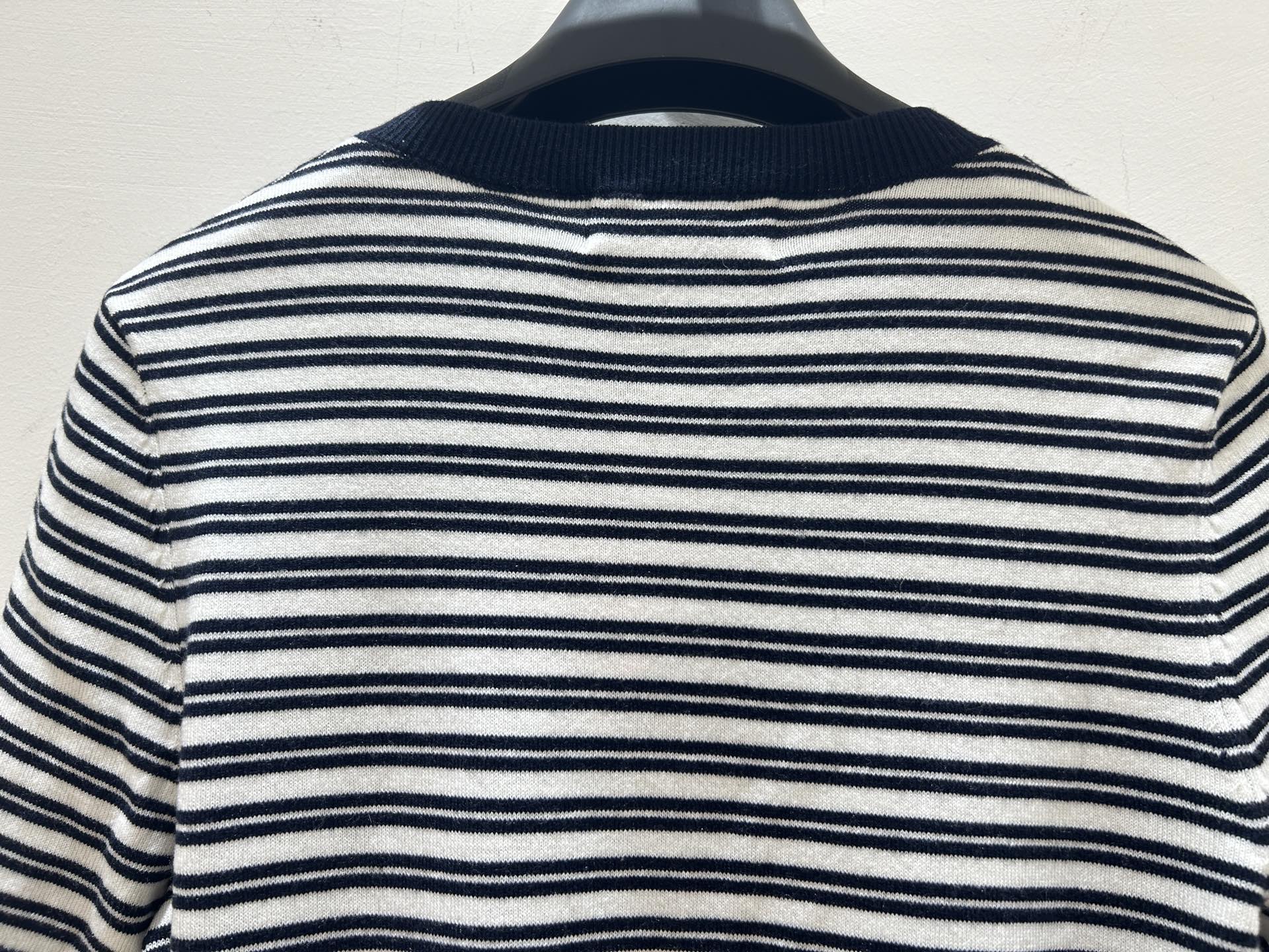 MIUMIU 26S HENLEY KNIT TOP 1537