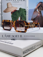 EMBOSSED LOGO DIAGONAL RECTANGULAR SUNGLASSES 563312 IN ACETATE
