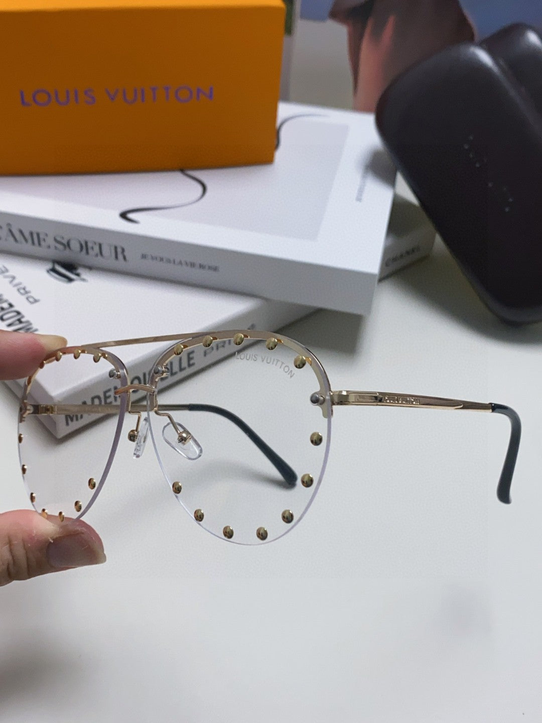 PARTY PILOT SUNGLASSES 567463 IN GOLD METAL CLEAR LENSES