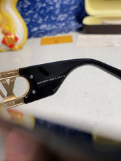 LINK SQUARE SUNGLASSES 570273 IN BLACK ACETATE GREY SMOKE LENS