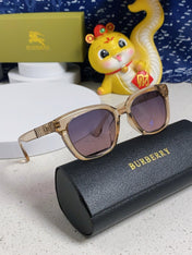 BURBERRY 26S SQUARE FRAME IN ACETATE 426335