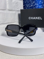 SQUARE SUNGLASSES 638932 IN BLACK ACETATE