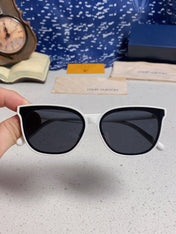 CAT EYE SUNGLASSES 571651 IN WHITE ACETATE