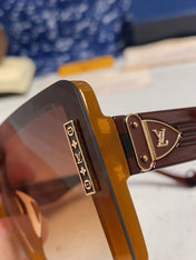 SQUARE SUNGLASSES 571655 IN BROWN CLEAR ACETATE