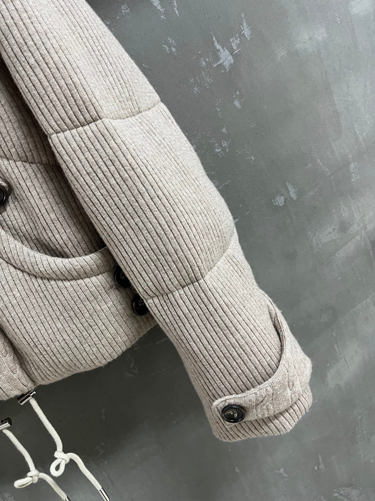MIUMIU DOWN JACKET STYLE 691