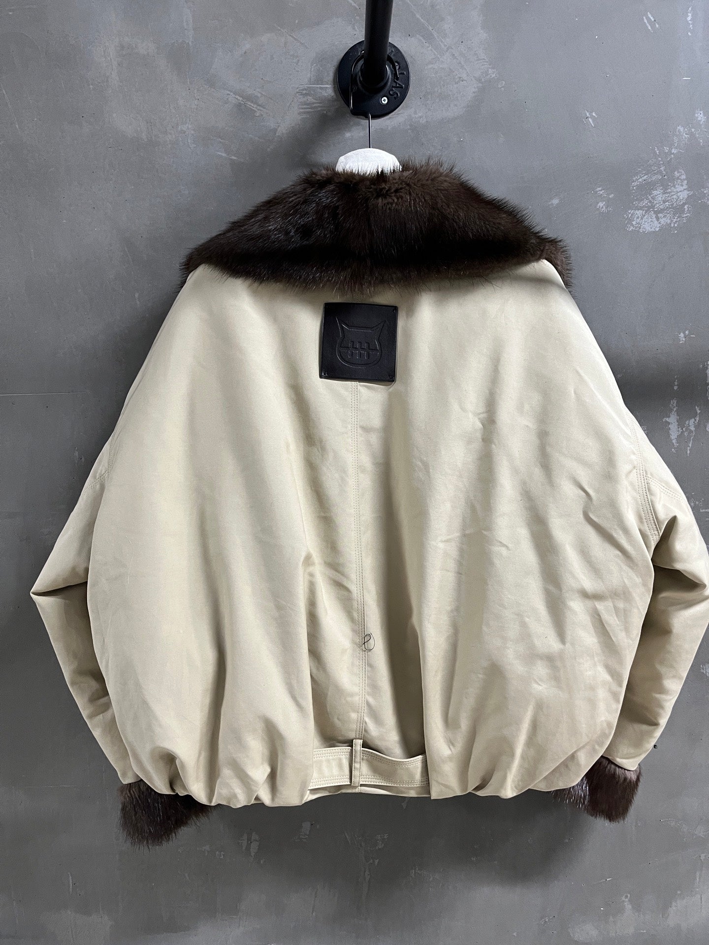 MIUMIU DOWN JACKET STYLE 687
