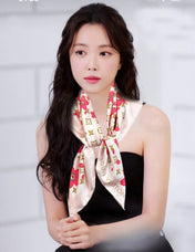 LV SCARF 90 CM IN SILK 723123