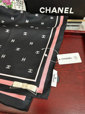 CHANEL 25S SCARF 90 IN SILK 730537