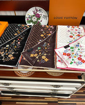 LV SCARF 90 CM IN SILK 730542