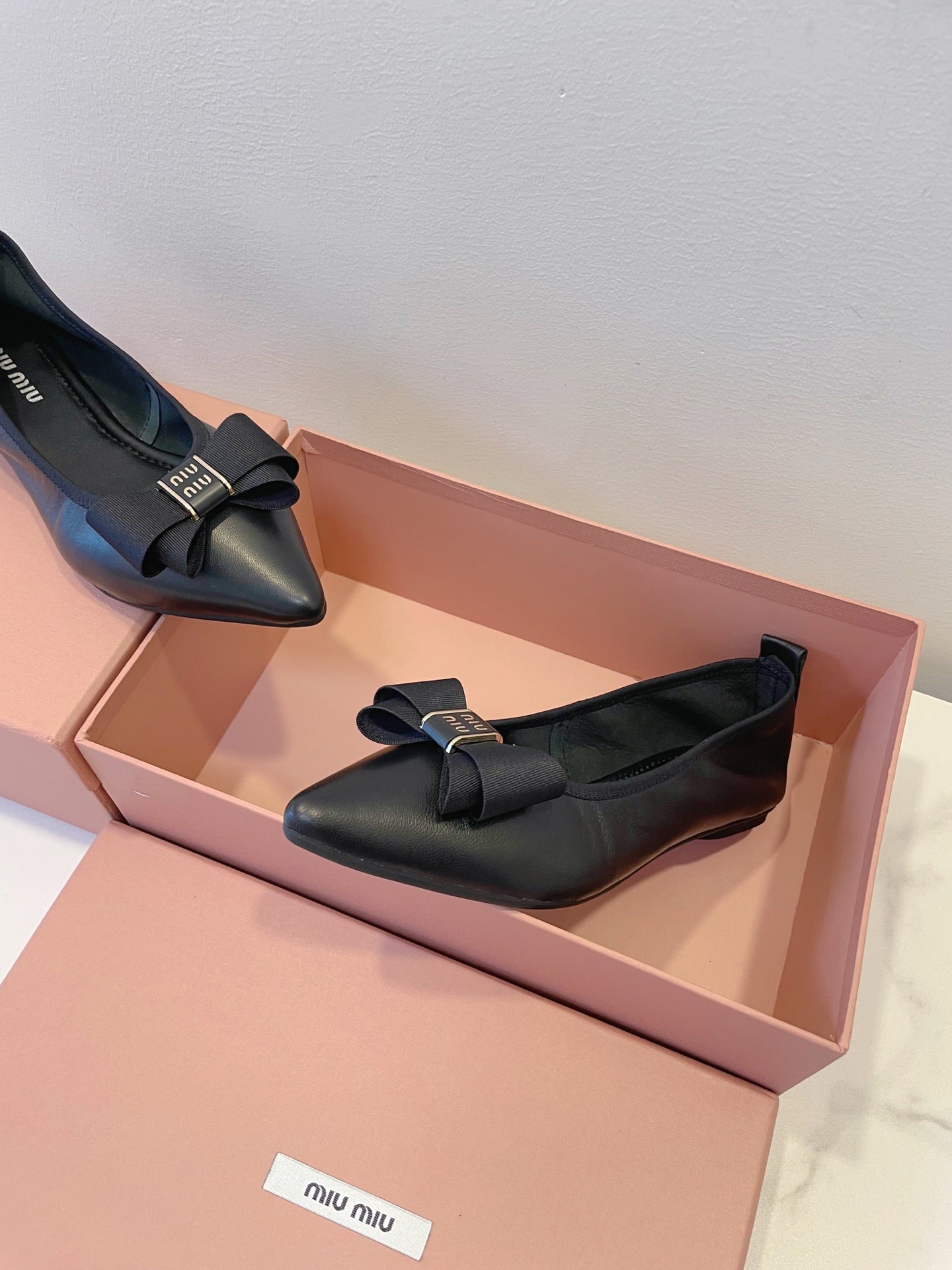 MIUMIU 26S BALLET FLATS IN BLACK CALFSKIN WITH BOW