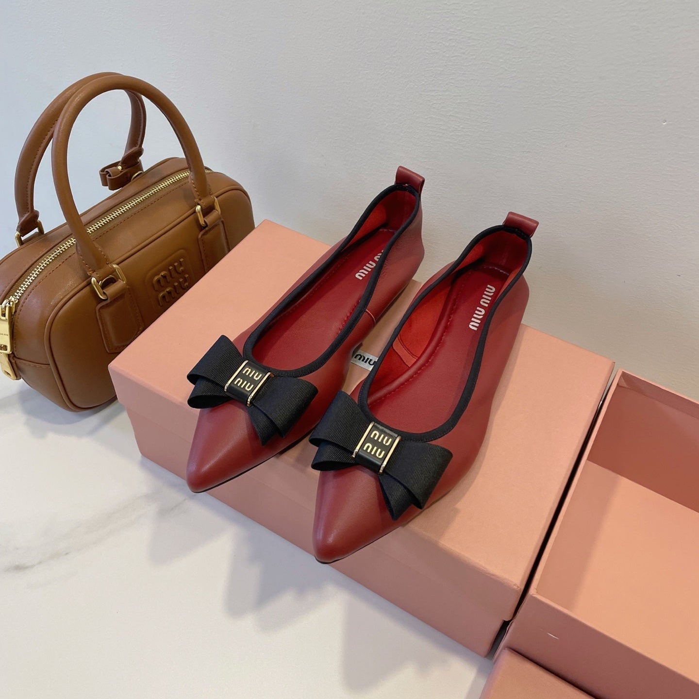 MIUMIU 26S BALLET FLATS IN DARK RED CALFSKIN WITH BOW