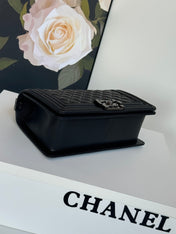 CHANEL BOY 25S 25 CM IN BLACK LAMBSKIN