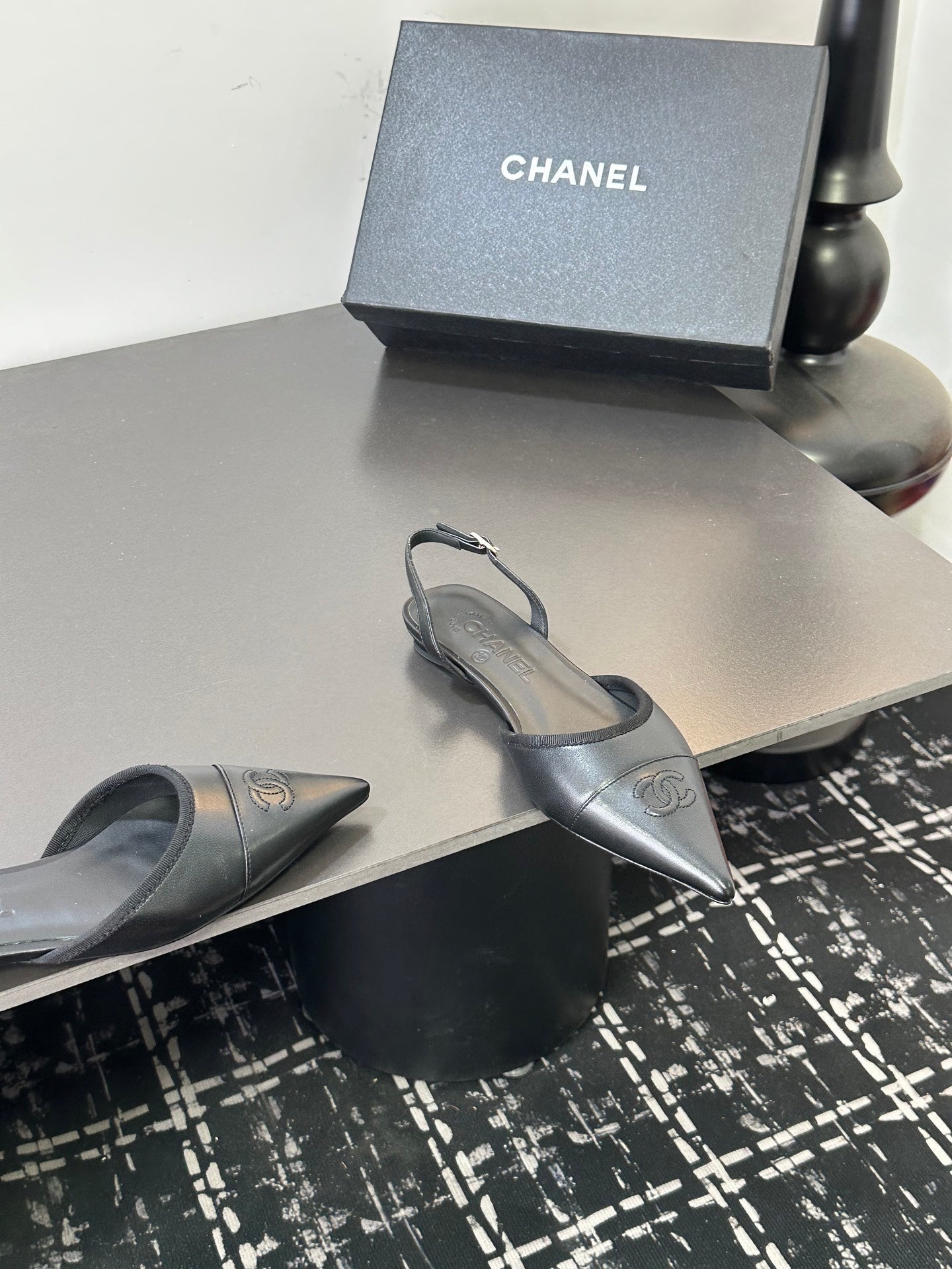 CHANEL 26S SLINGBACK FLATS IN BLACK LAMBSKIN