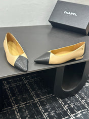 CHANEL 26S FLAT SHOES IN BEIGE AND BLACK LAMBSKIN