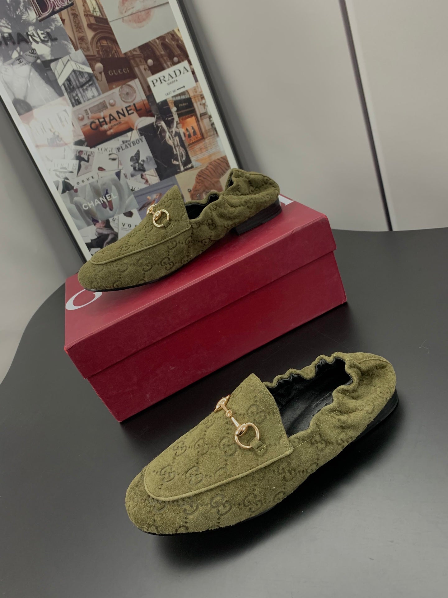 GUCCI 26S LOAFERS IN MOSS GREEN SUEDE WITH GOLD HARDWARE