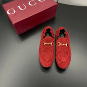 GUCCI 26S LOAFERS IN RED SUEDE WITH GOLD HARDWARE