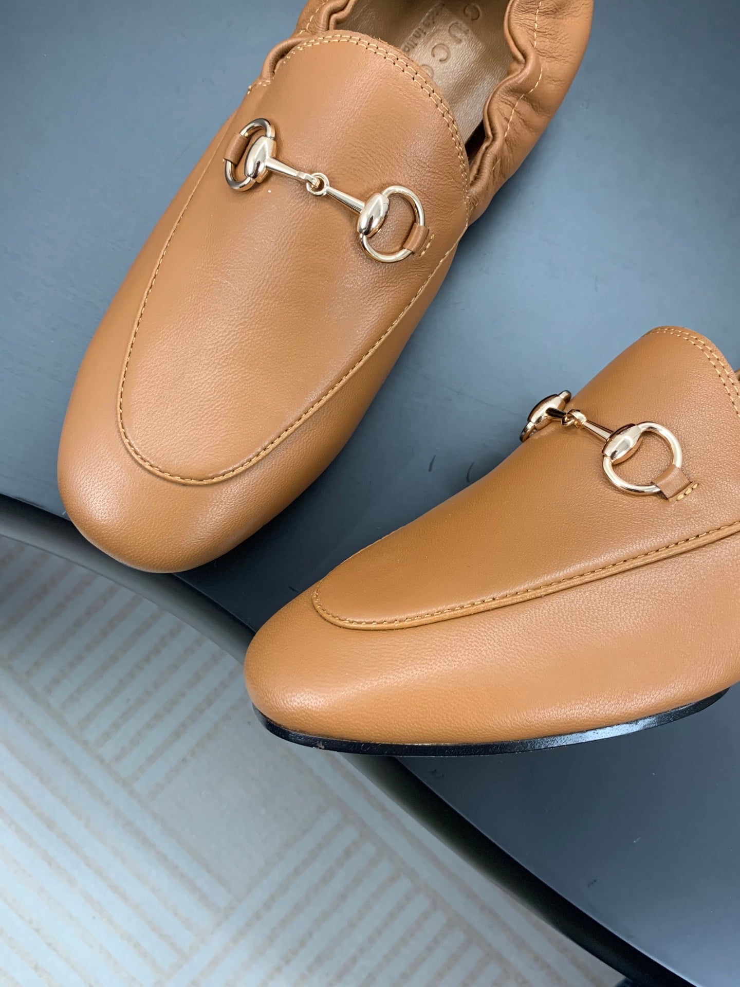 GUCCI 26S LOAFERS IN BROWN CALFSKIN