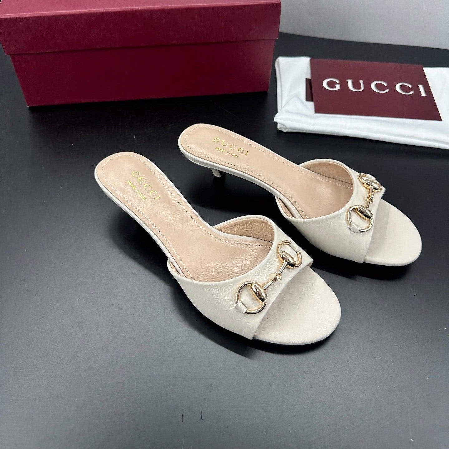 GUCCI 26S HIGH-HEELED SANDALS 50 MM IN CREAM WHITE CALFSKIN