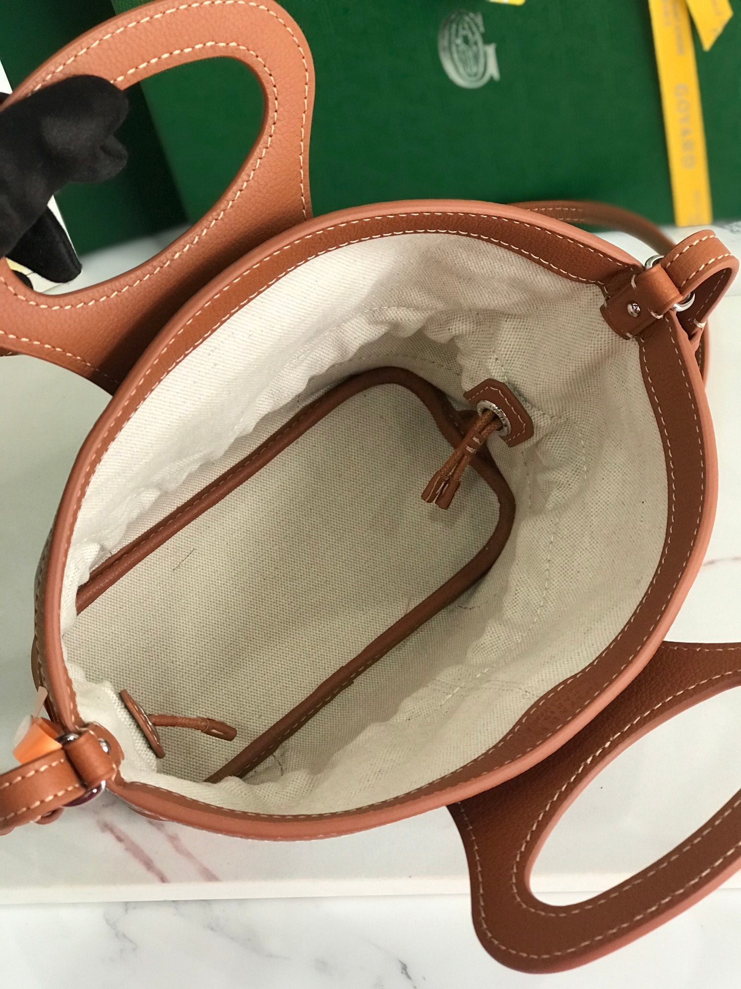 GOYA 26S BELUGA MINI BAG 23MM IN BROWN GOYARDINE CANVAS AND CALFSKIN