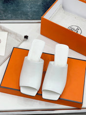 ICONIQUE 60 SANDAL IN WHITE CALFSKIN