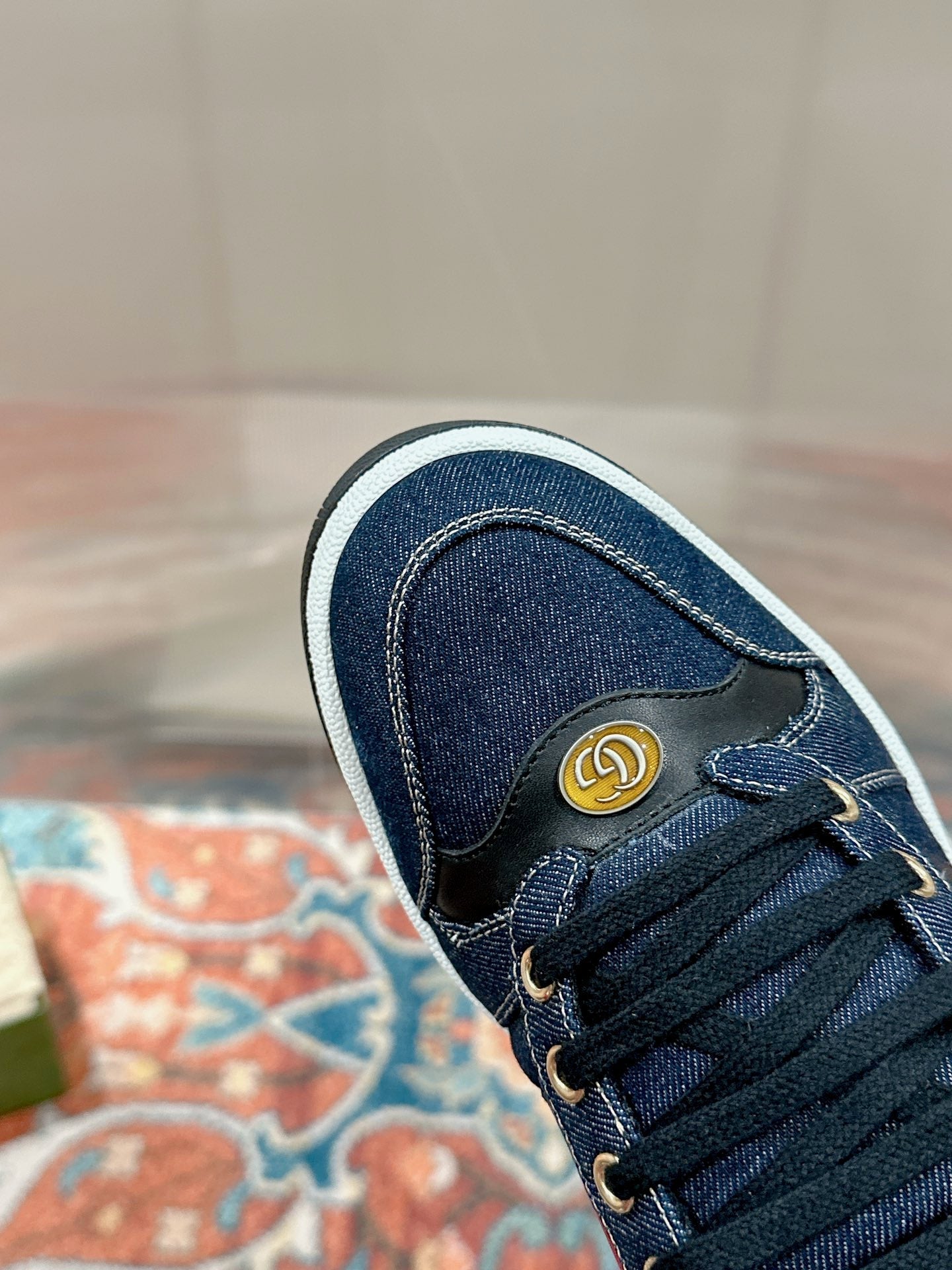 GUCCI 26S SCREENER SNEAKER IN DARK BLUE DENIM AND LEATHER