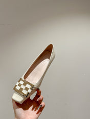 TROMPETTE BALLERINAS IN OFF WHITE SHINY CALFSKIN