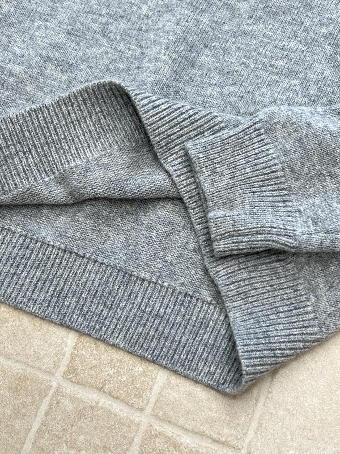 CHANEL 26S SWEATER 964