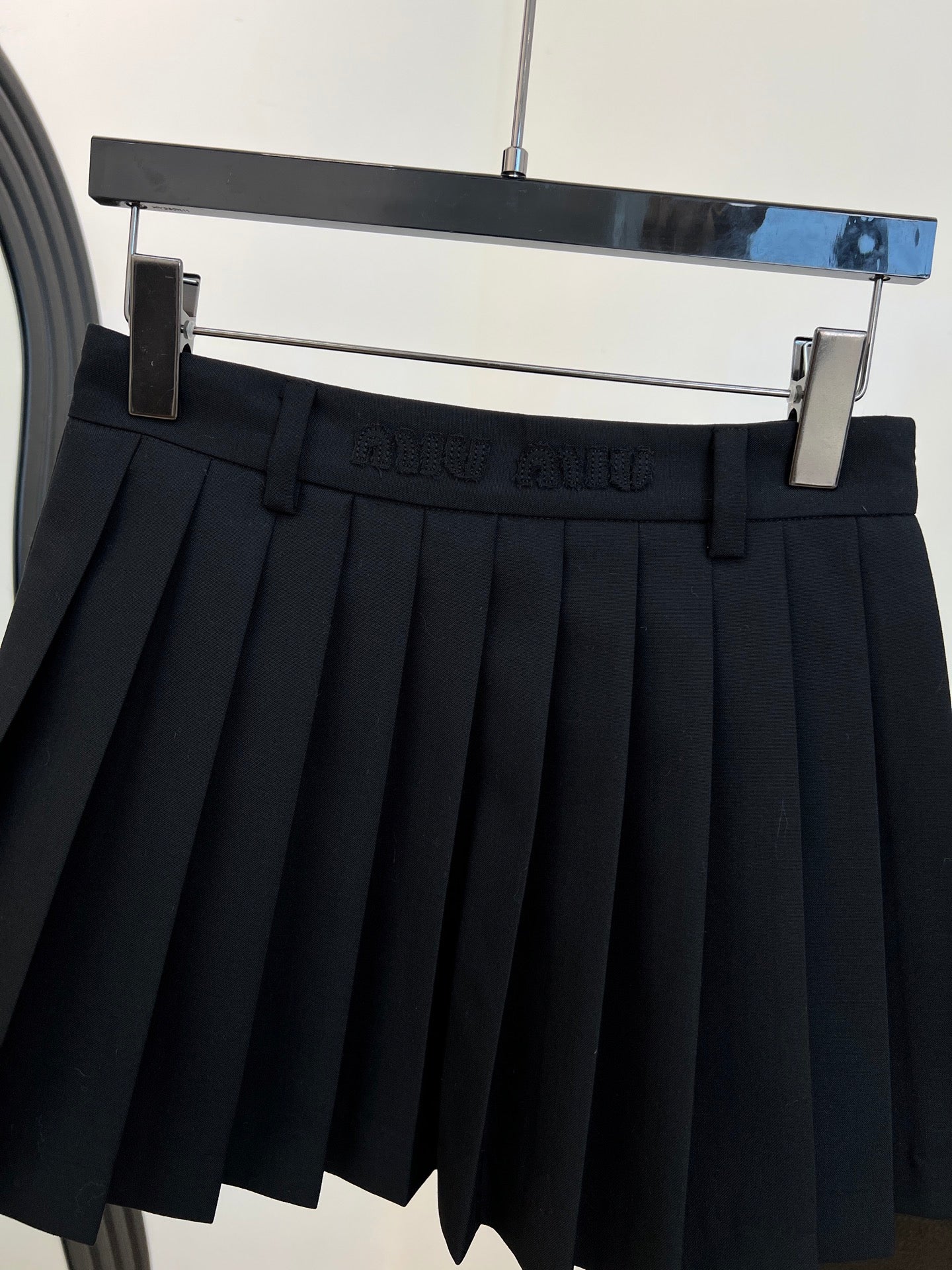 MIUMIU 26S MINI PLEATED SKIRT 886