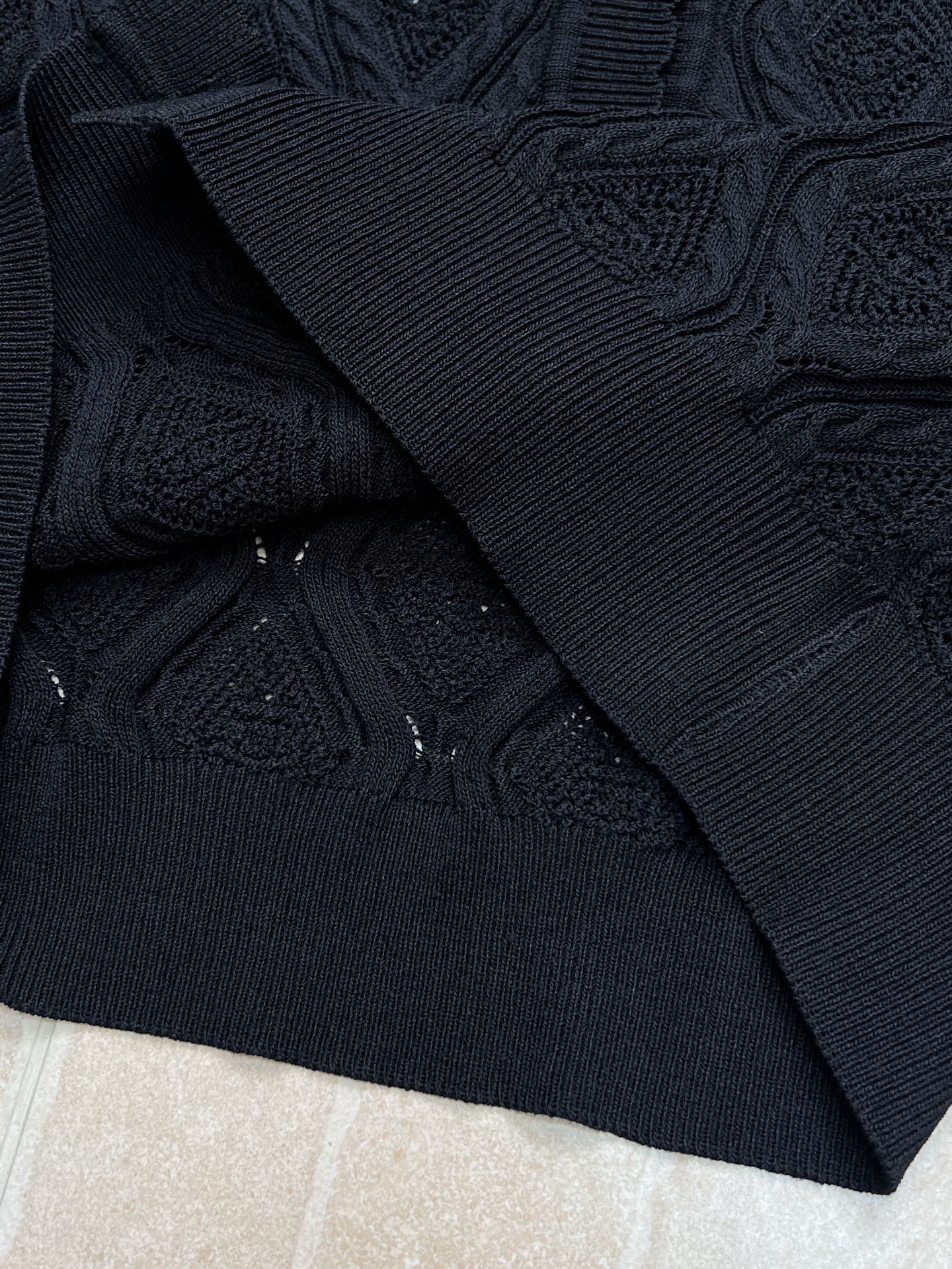 CHANEL 26S SHORT-SLEEVE KNIT T-SHIRT 1413
