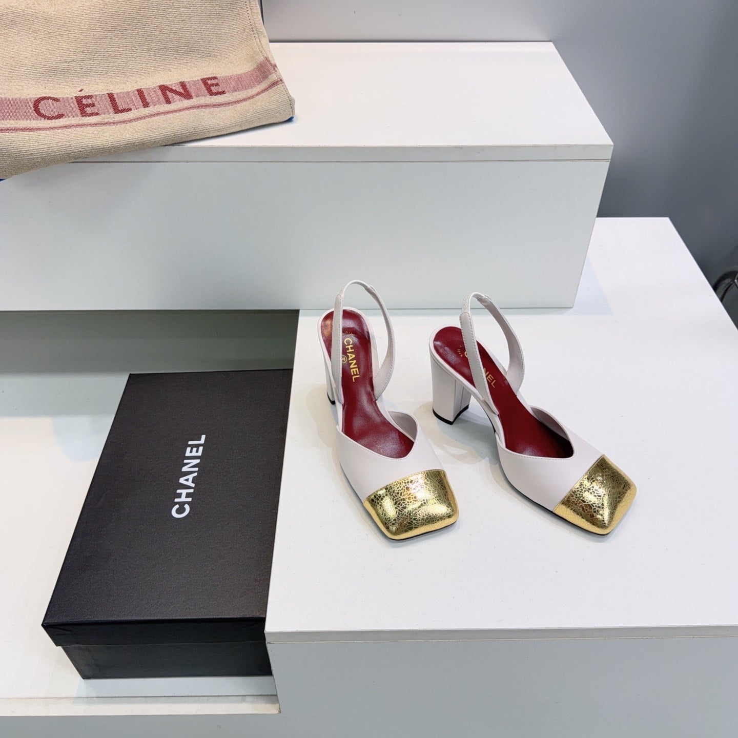 CHANEL 26S SLINGBACK 95 MM IN WHITE LAMBSKIN WITH GOLD CAP TOE