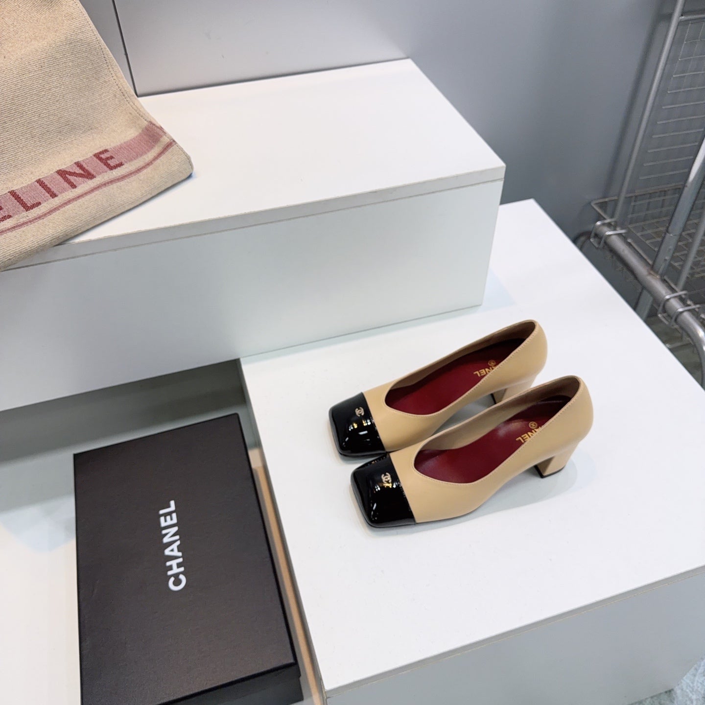 CHANEL 26S SQUARE-TOE HIGH HEELS 55 MM IN BEIGE LAMBSKIN WITH BLACK CAP TOE