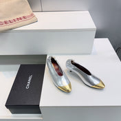 CHANEL 26S COLOR-BLOCK HIGH HEELS 45 MM IN SILVER AND GOLD LAMBSKIN