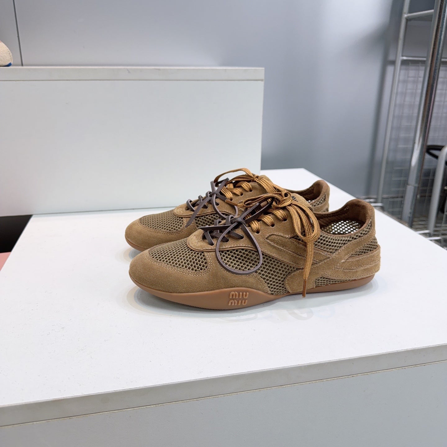 MIUMIU 26S SNEAKERS IN CARAMEL BROWN MESH AND SUEDE