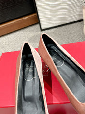 BELLE VIVIER PUMPS IN CANTALOUPE VELVET