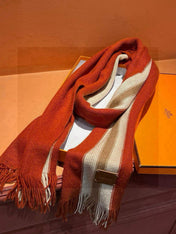 GUCCI 25S SCARF 180 IN CASHMERE 711251