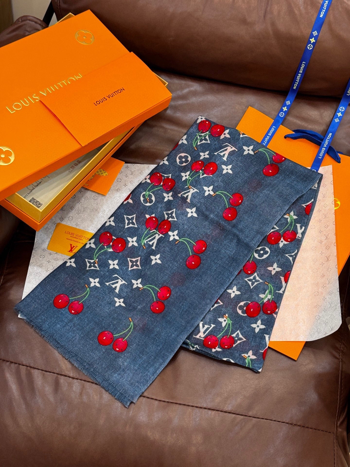 LV SCARF 200 CM IN CASHMERE 728982