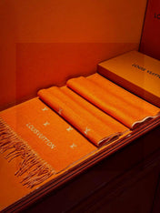 LV SCARF 180 CM IN CASHMERE 730569
